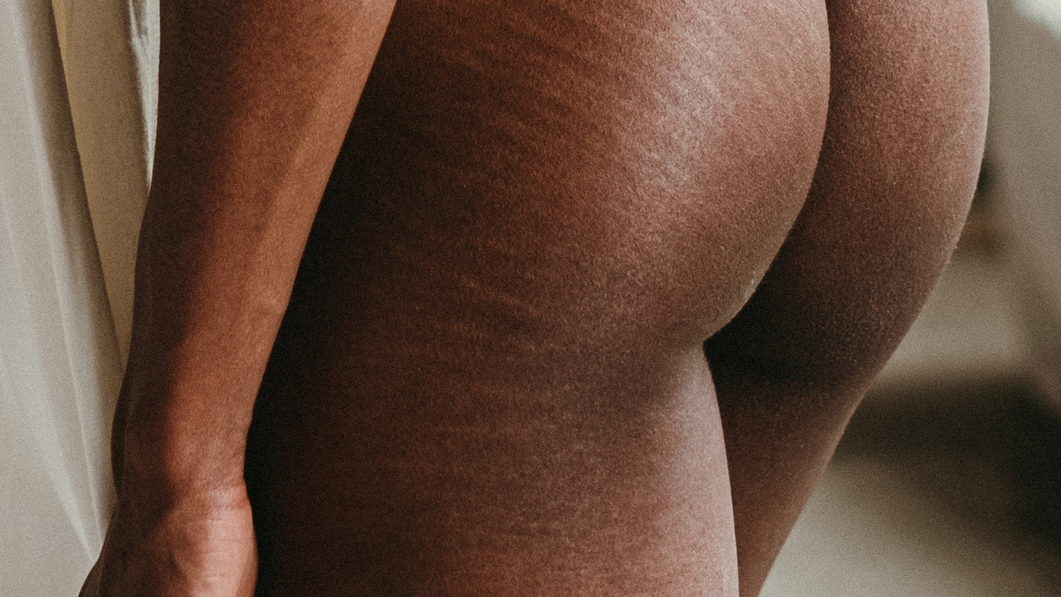 Looni blog post with photo by @berlinboudoir on https://unsplash.com/photos/Cdv4Oe6O_3w